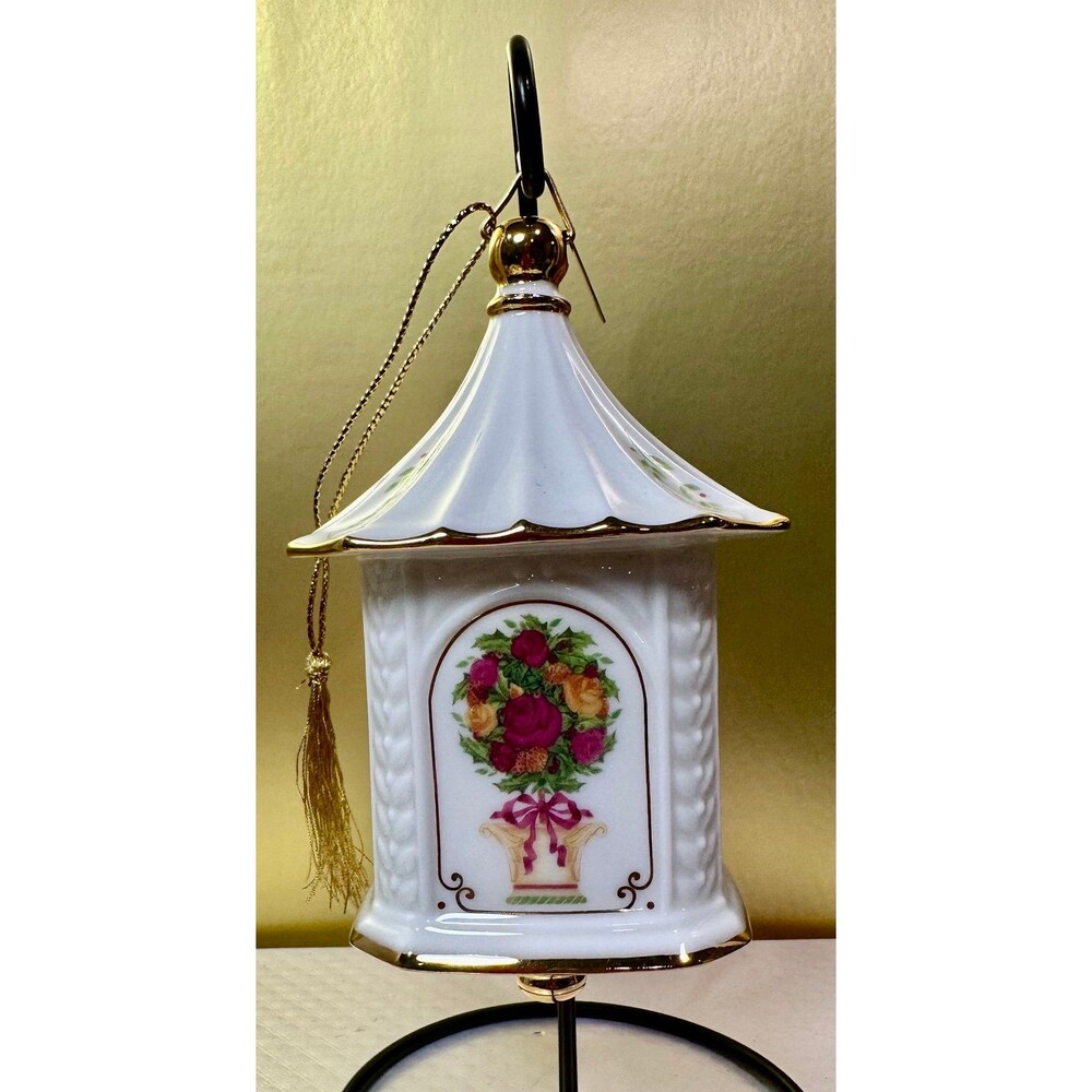 Vintage Royal Albert Old Country Roses Ornament 2001 "Seasons of Colour" Lantern
